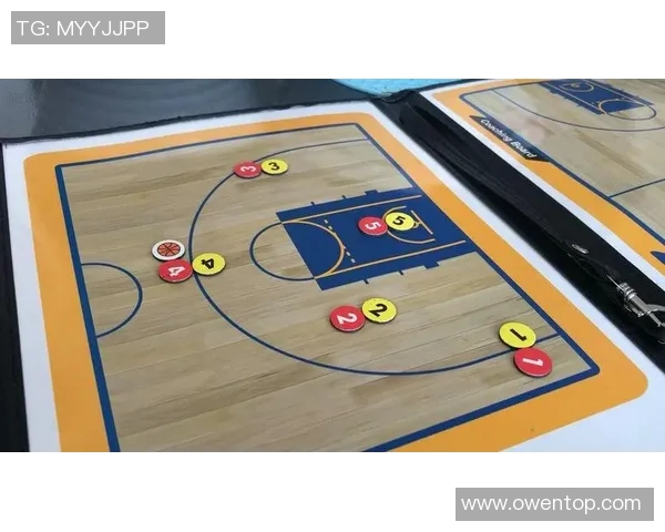 布朗与锤子之间的激烈对决揭示了篮球战术的新趋势与未来发展方向